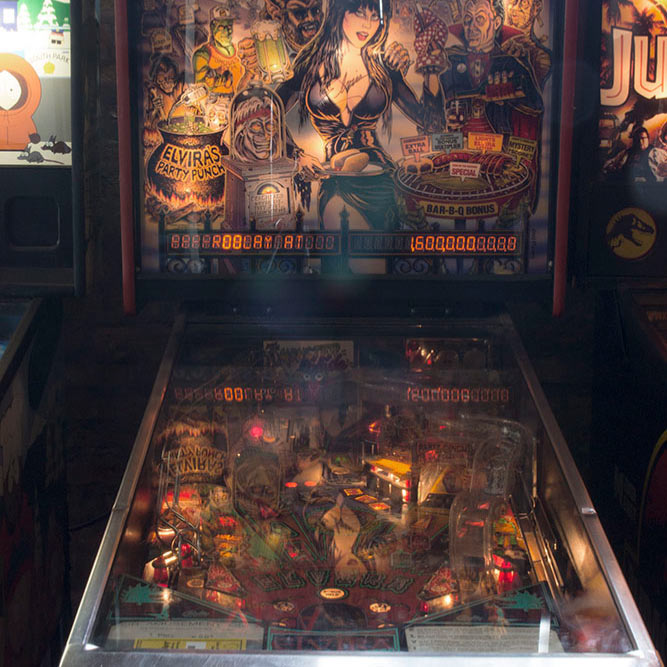 Elvira pinball