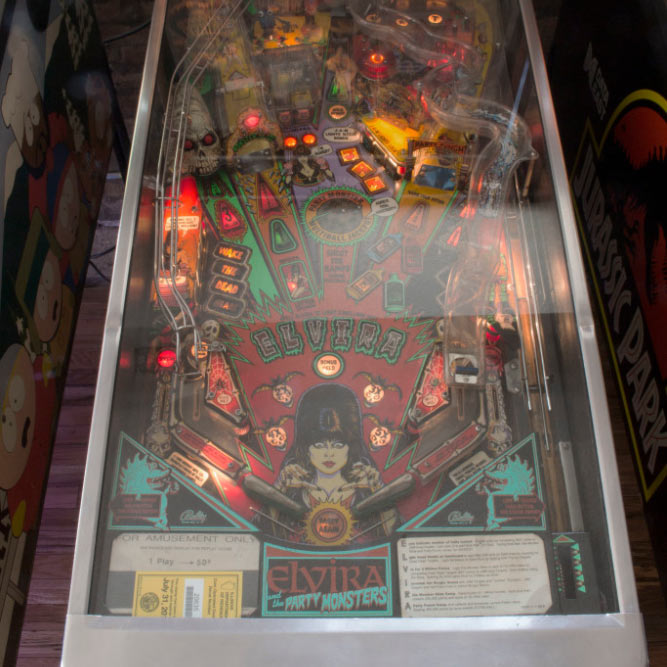 pinball Elvira