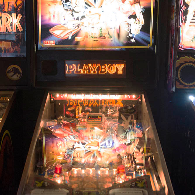 Play Boy pinball