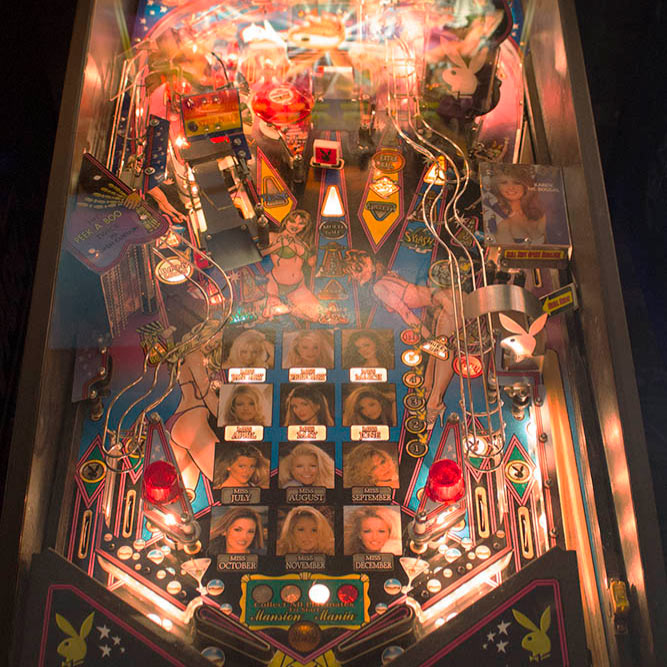 pinball Play Boy